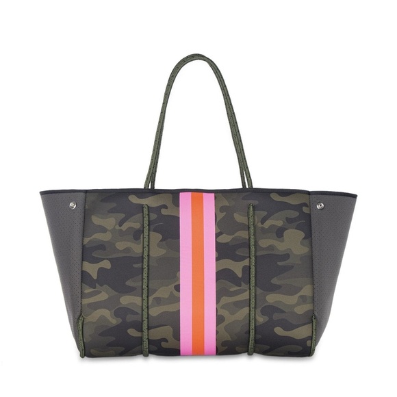 Greyson Showoff | Neoprene Tote Beach 🏝️ - Picture 3 of 10